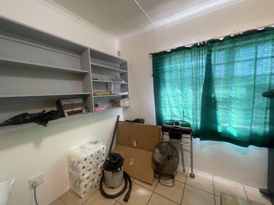 4 Bedroom Property for Sale in Cambridge West Eastern Cape